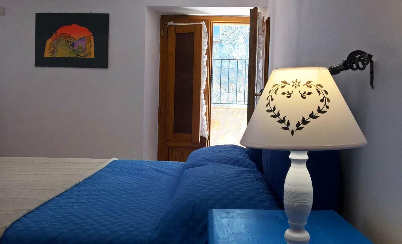 La Loggia Del Capitano - Rione Capisotto Lägenhet Pitigliano Exteriör bild
