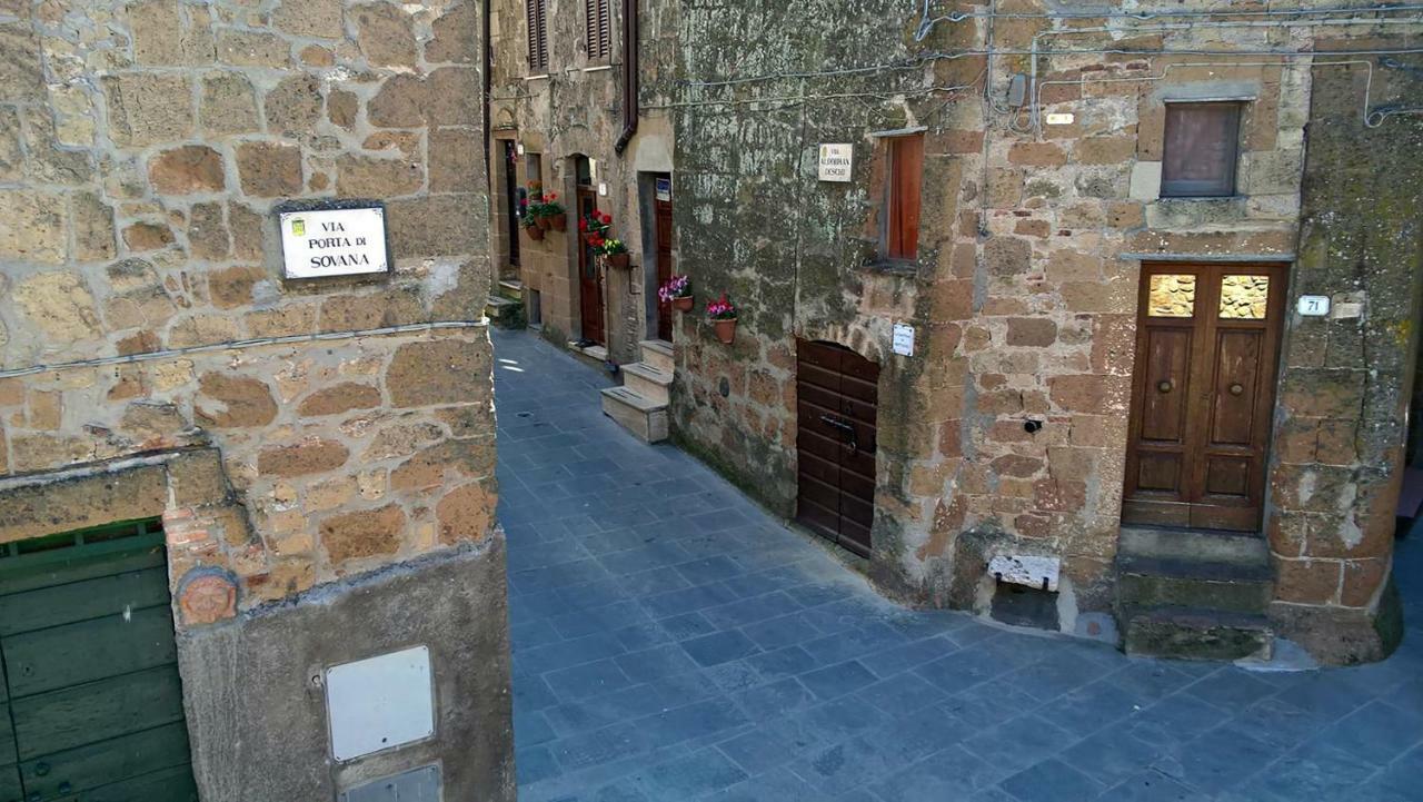 La Loggia Del Capitano - Rione Capisotto Lägenhet Pitigliano Exteriör bild