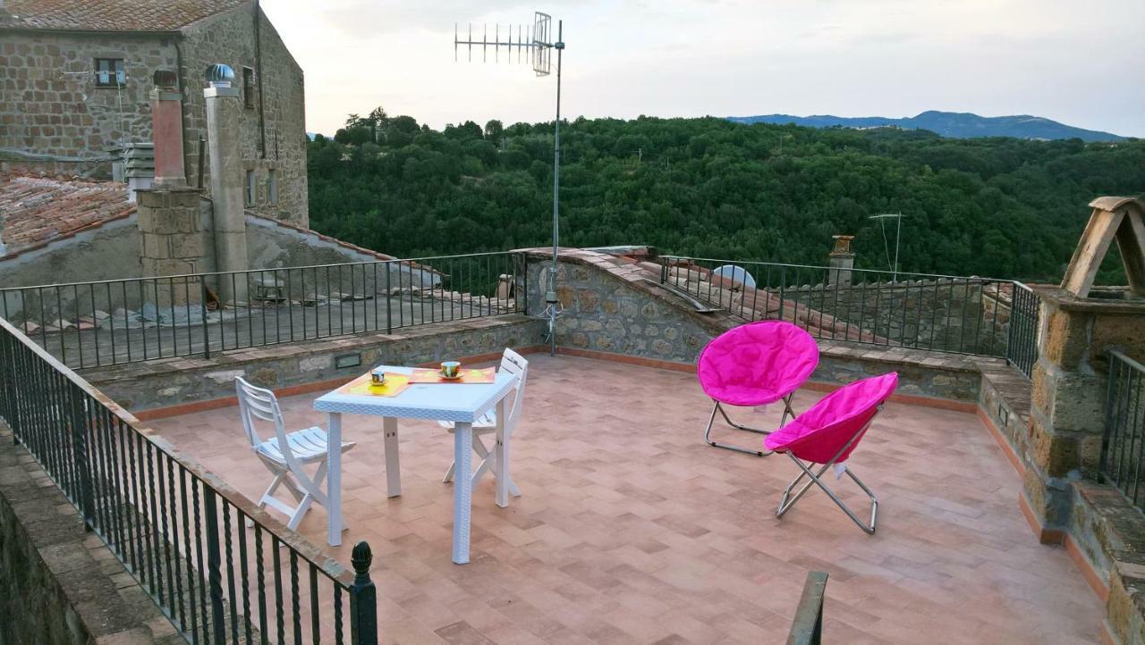 La Loggia Del Capitano - Rione Capisotto Lägenhet Pitigliano Exteriör bild